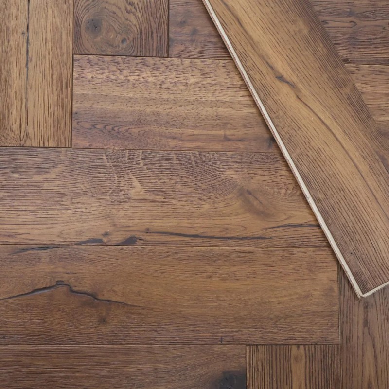 artisan eng oak herringbone antique brown, distressed & hardwax oiled 125x600 b
