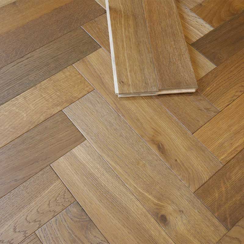 artisan eng oak herringbone smoked, brushed & uv oiled 90x400 b