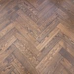 artisan eng oak herringbone whiskey, brushed & matt lacquered 90x450 (10/3mm)