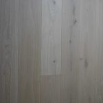 artisan eng oak plank invisible, light brushed & matt lacquered 220x2200 (14/3mm)